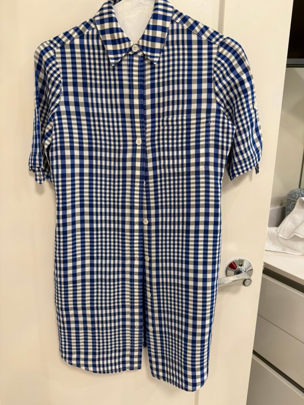 Theory Blue Plaid Short Sleeve Button Down 00